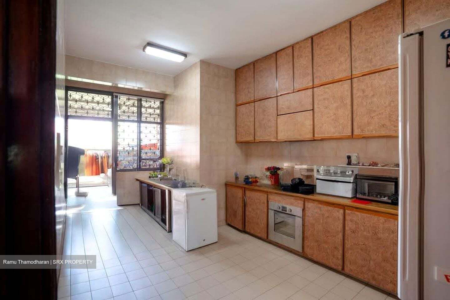 Richards Avenue (D19), Terrace #606967161